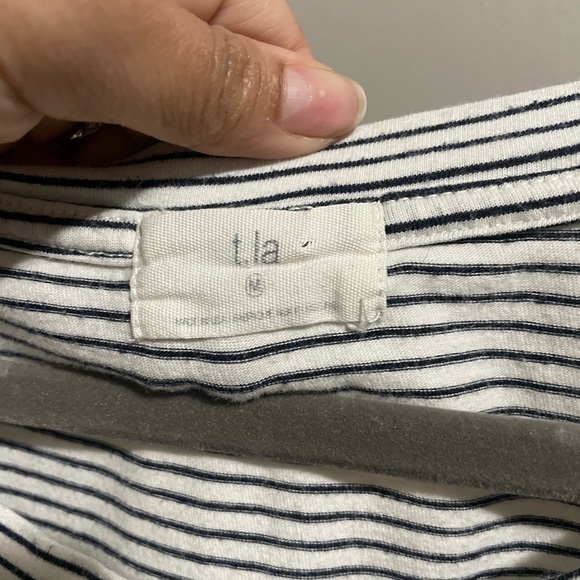 ANTHROPOLOGIE T.LA WOMEN'S WHITE BLACK FLUTTER SLEEVE STRIPED TEE DRESS size M - Picture 6 of 7